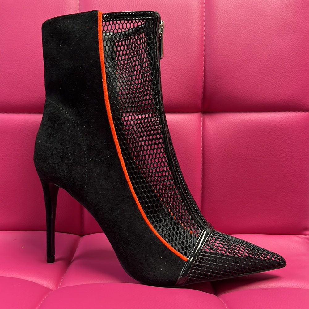 HOT STUFF Bootie - Picture 2 of 3